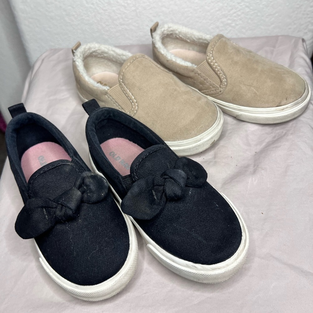 Bundle of (2) Baby Pairs of Old Navy Shoes - Size 7